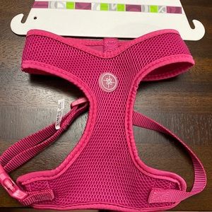 Harness-Size Large-only opened to try on and was too big for my dog